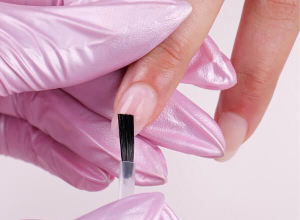 Nail Prep auftragen.