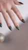 Grüne Cat Eye Nails zu Weihnachten von Proglow